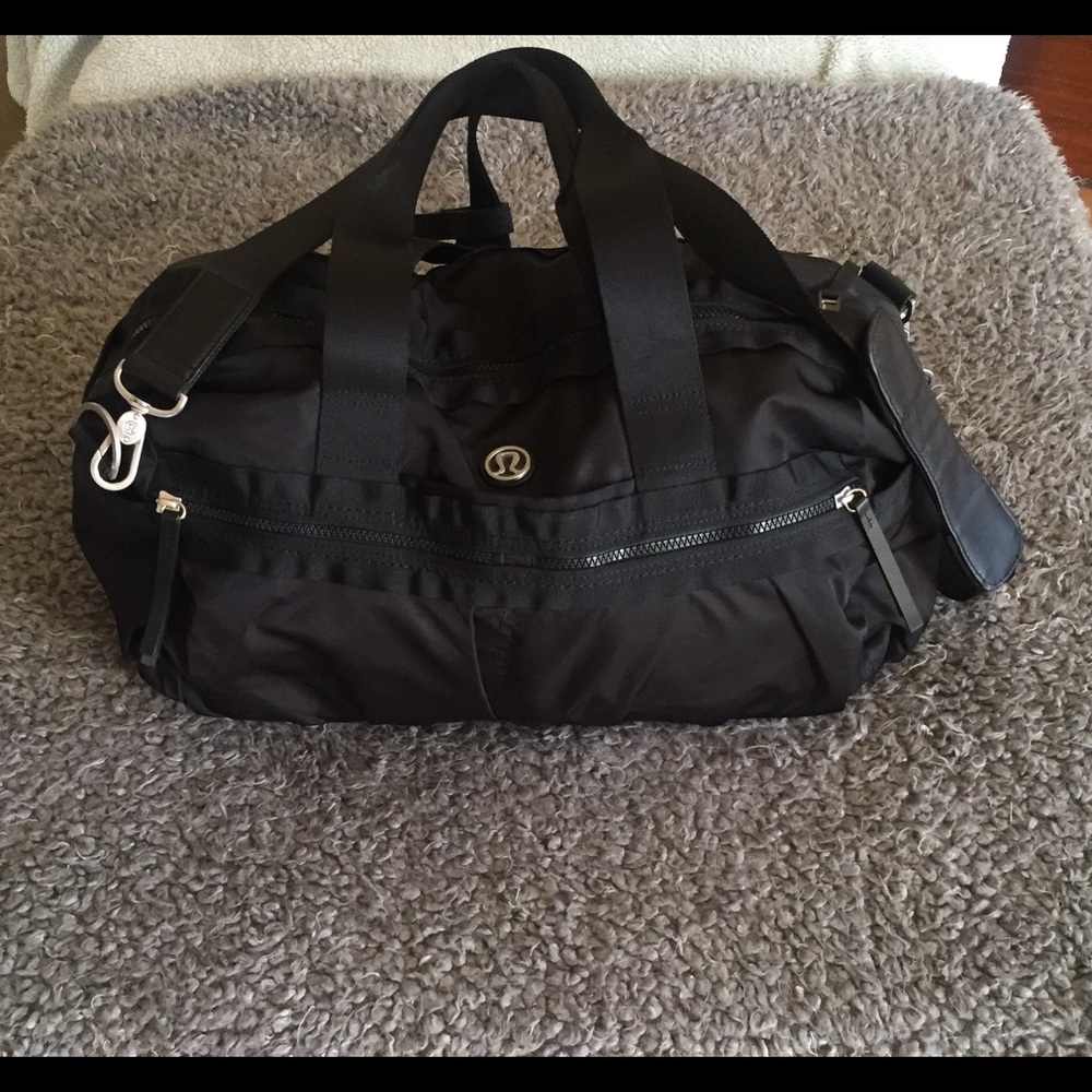 Lululemon nylon duffel bag